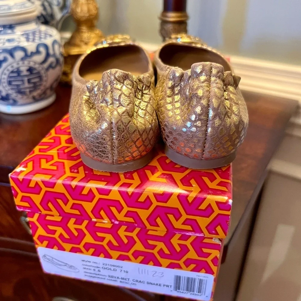 EUC Tory Burch Reva Metallic Gold Snake Print Logo Ballet Flats Shoes Size 6.5 M